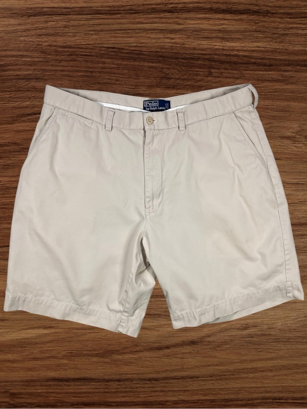 Polo Ralph Lauren 90’s Prospect 9” Khaki Shorts. Flat Front. Size 38